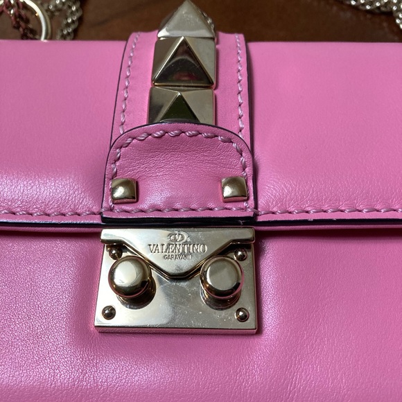 SOLD - Valentino Garavani mini glam lock rockstud shoulder bag in pink - Picture 7 of 12